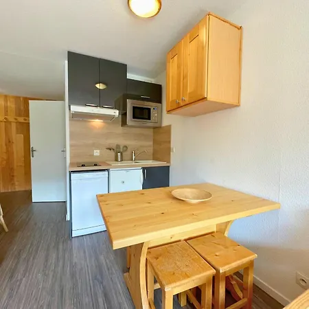 Pour 4 Aux Ménuires, Rénové, Vue Montagne - Fr-1-452-255 Apartamento *